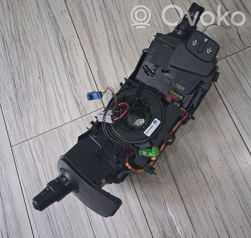 Renault Clio III Headlight wiper switch 