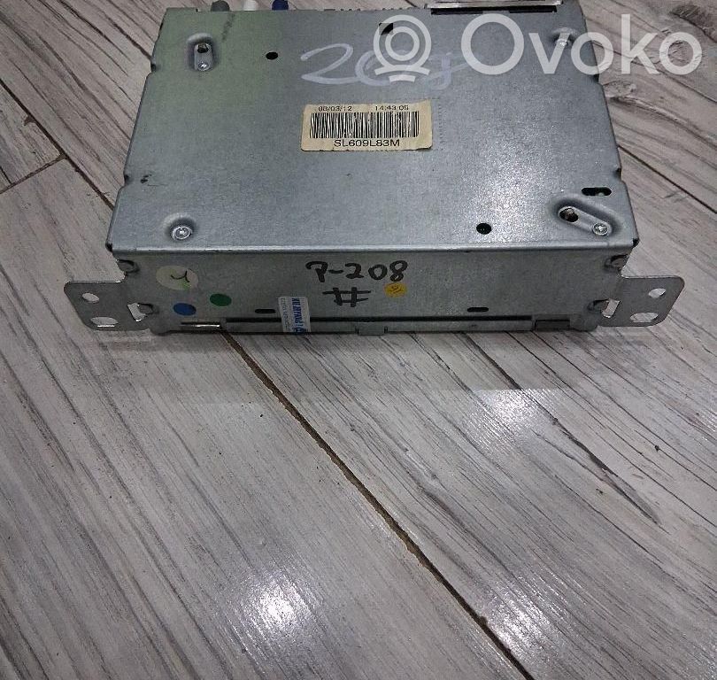 Peugeot 208 I Radio/CD/DVD/GPS head unit 