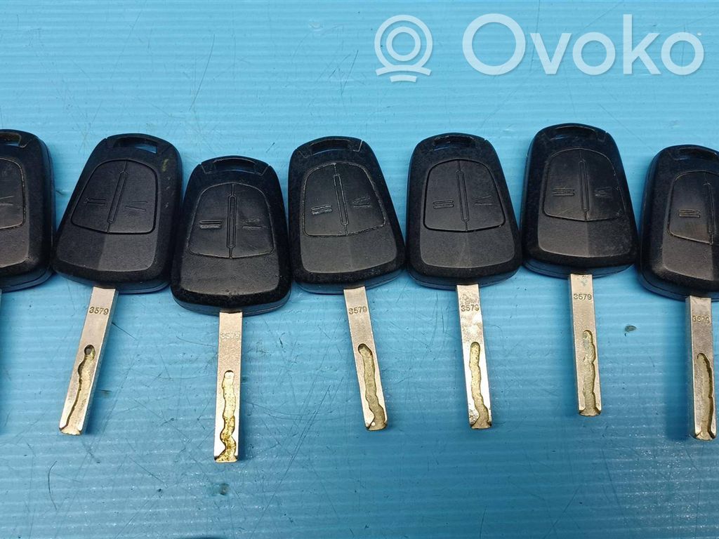 Opel Corsa D Klucz / Karta zapłonu 