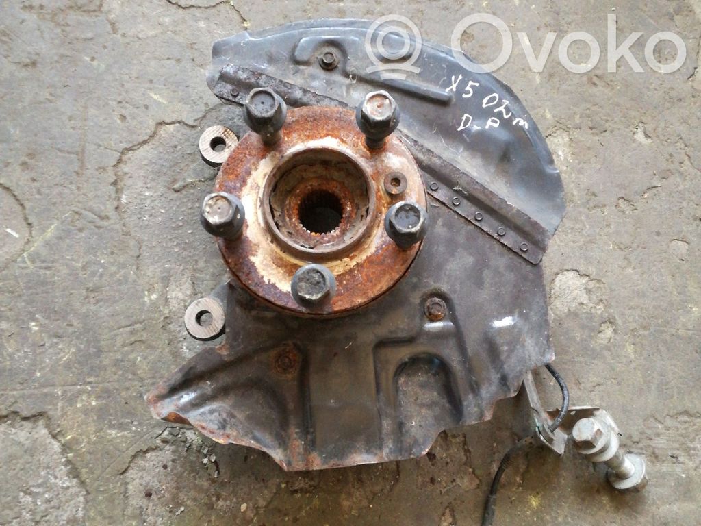 Front wheel hub