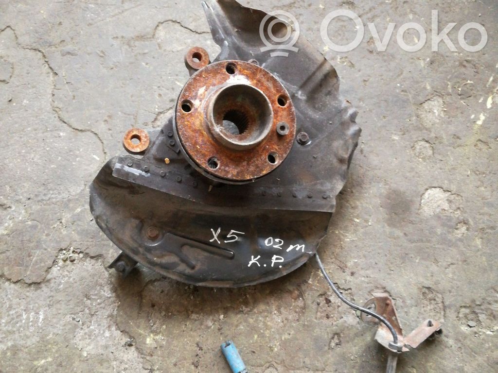 Front wheel hub
