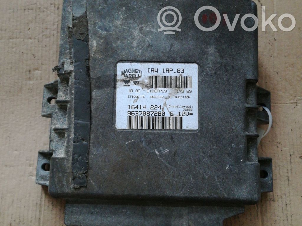 Peugeot 206 Engine control unit/module 