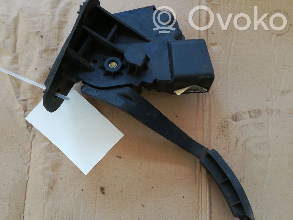 Gaspedal   YC159F836BD