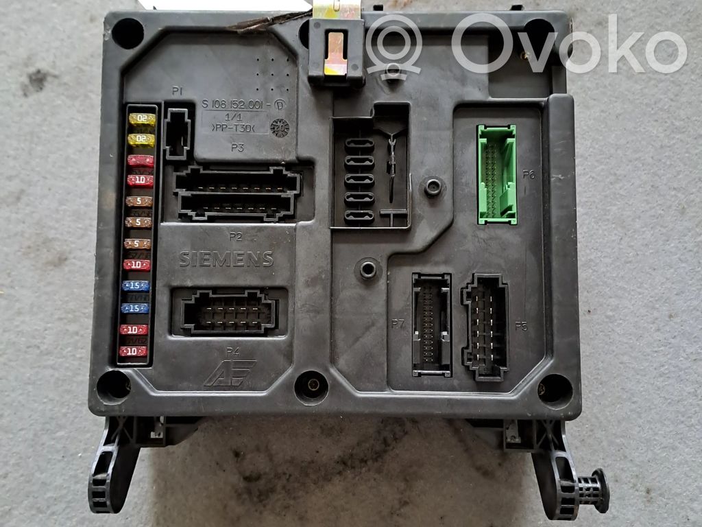 Drošinātāju bloks   S120042100A