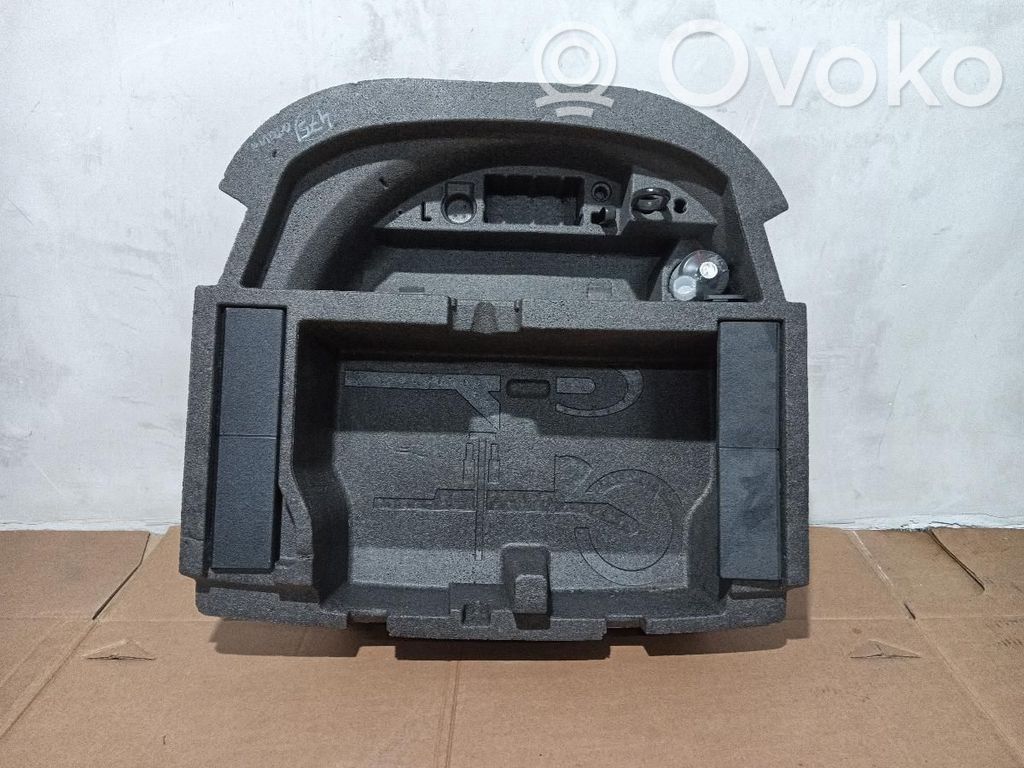 Skoda Octavia Mk4 Tapițerie secțiune roată rezervă 