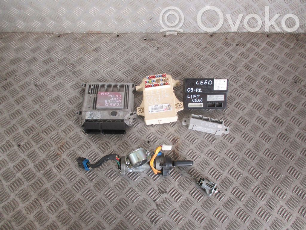 KIA Ceed Engine ECU kit and lock set 