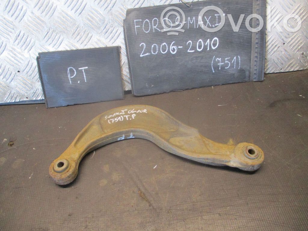 Rear control arm