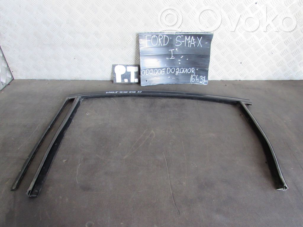 Junta de goma de la puerta trasera   0130822286,6M21220A20AD
