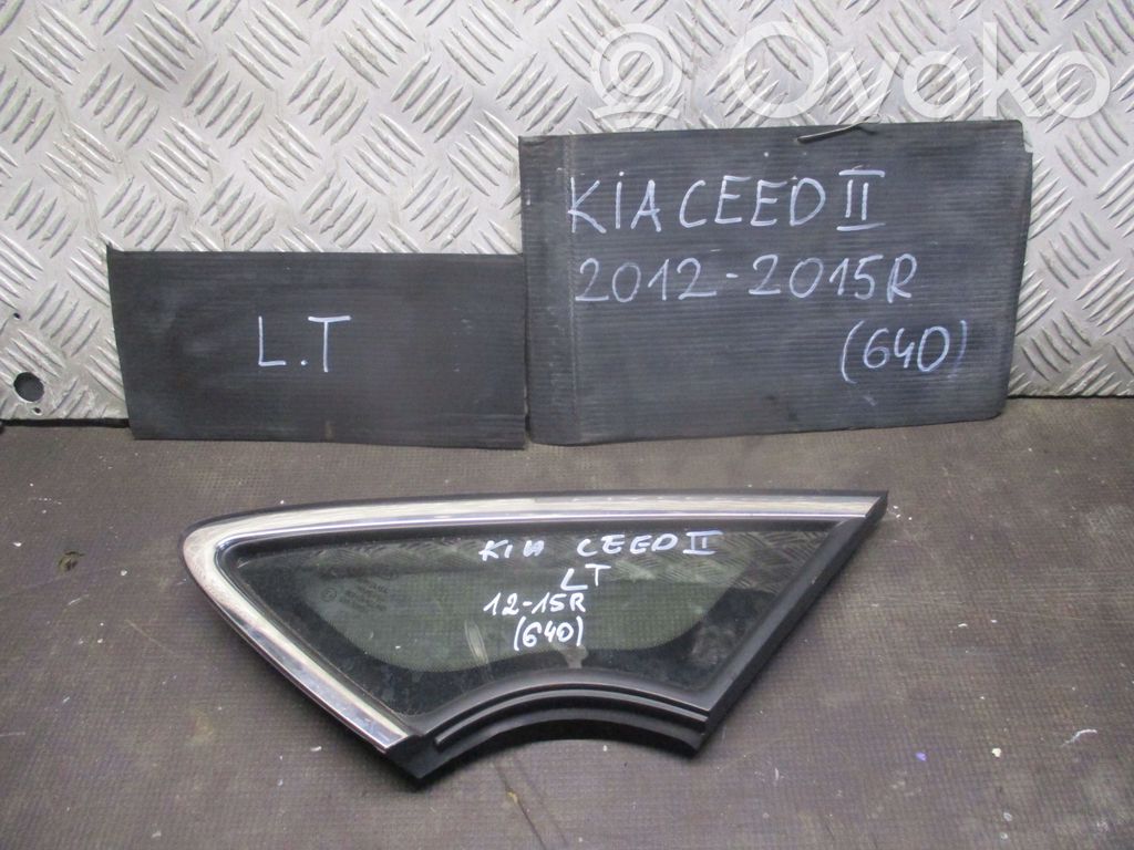 Front triangle window/glass   DOT736AS2M42,9687389077