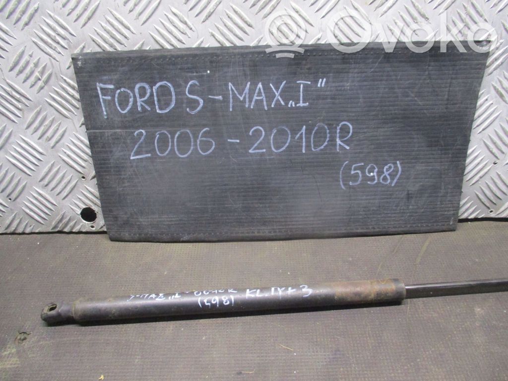 Tailgate/trunk/boot tension spring   6M2113A601