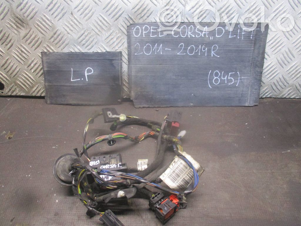 Opel Corsa D Cableado de puerta delantera 