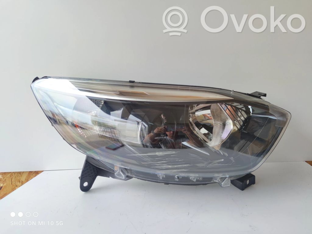 Renault Captur Headlight/headlamp 