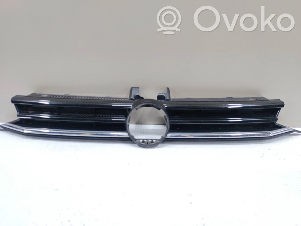 Volkswagen Touran III Maskownica / Grill / Atrapa górna chłodnicy 