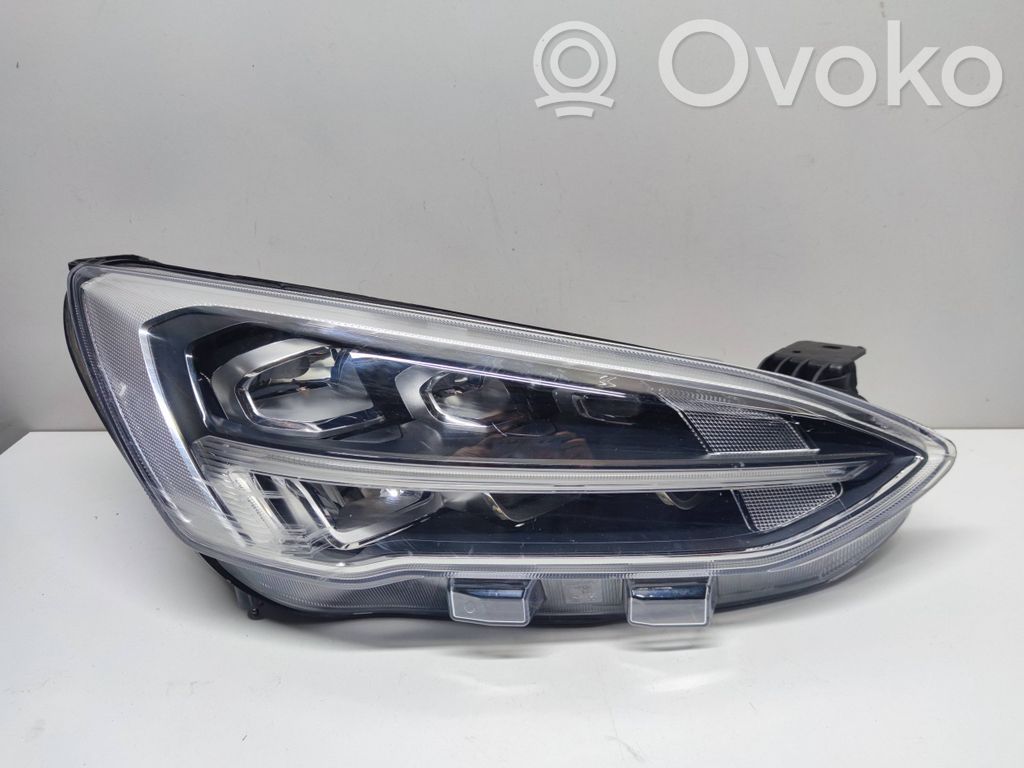 Headlight/headlamp   JX7B13E014AE