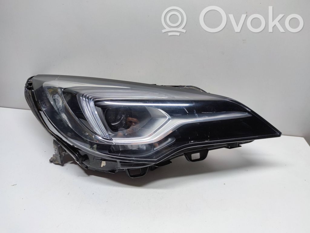 Opel Astra K Scheinwerfer 