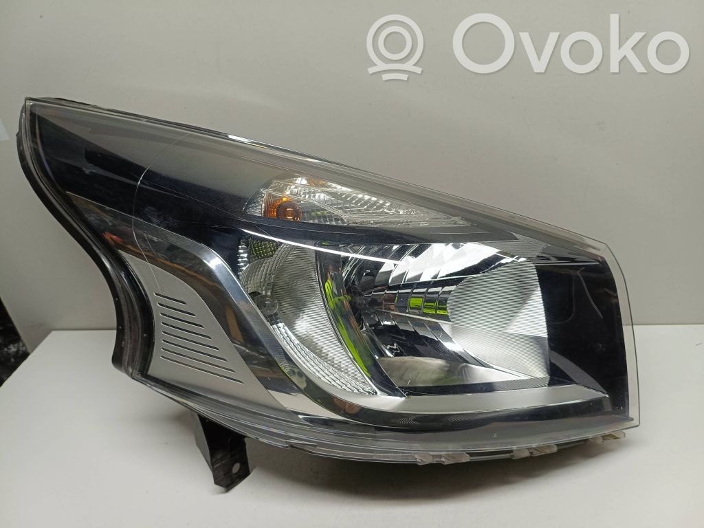 Renault Trafic III (X82) Faro/fanale 