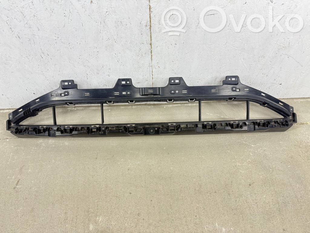 Audi e-tron Front bumper lower grill 