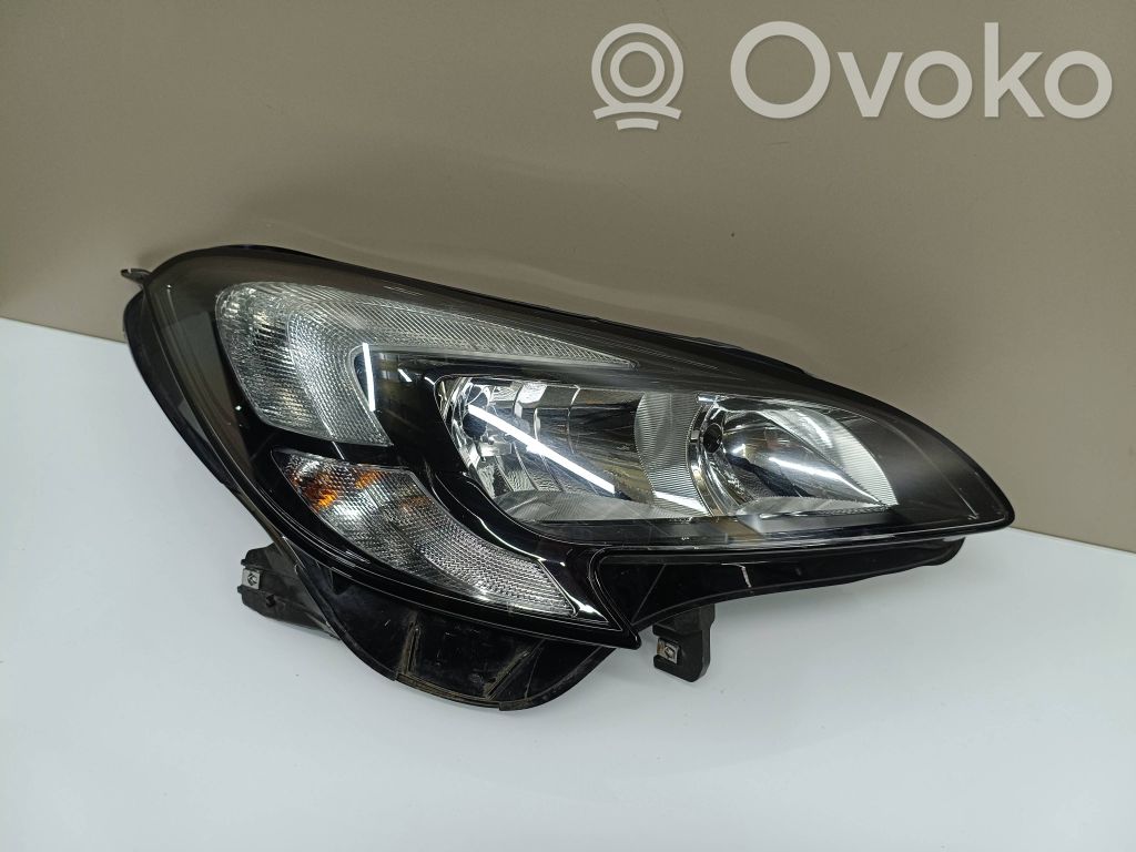 Opel Corsa E Headlight/headlamp 