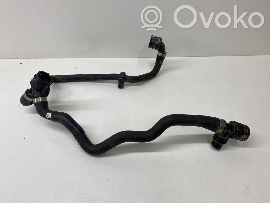BMW i4 Engine coolant pipe/hose 