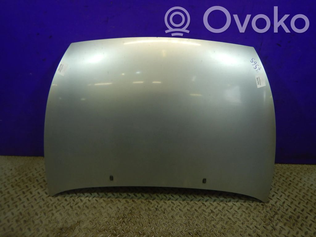 Couvercle, capot moteur