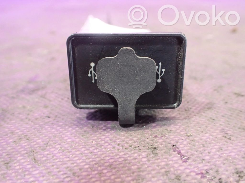 Alfa Romeo 159 Enchufe conector USB 