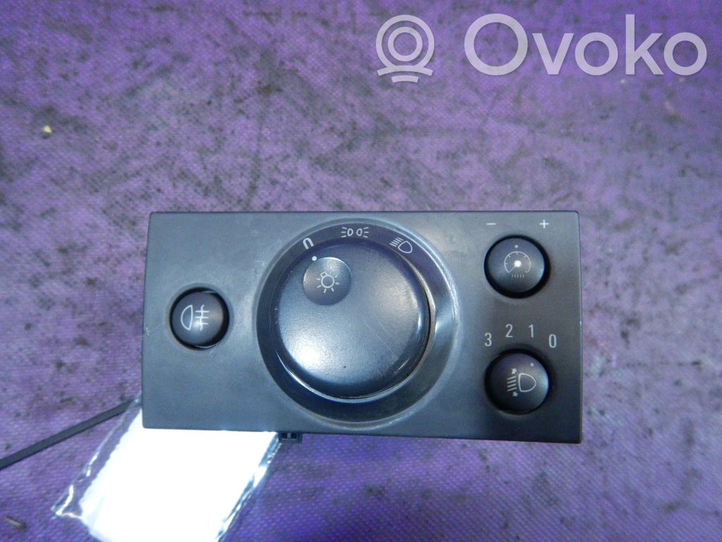 Opel Vectra C Light switch 