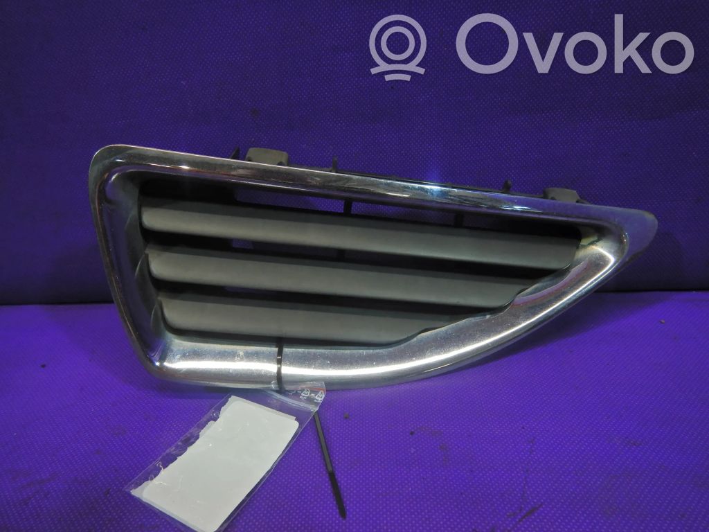 Renault Megane I Front bumper upper radiator grill 