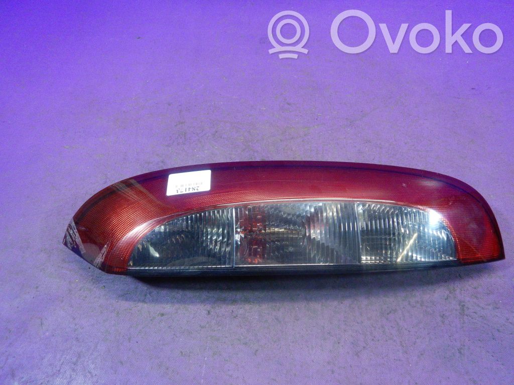 Opel Corsa C Lampă spate în caroserie