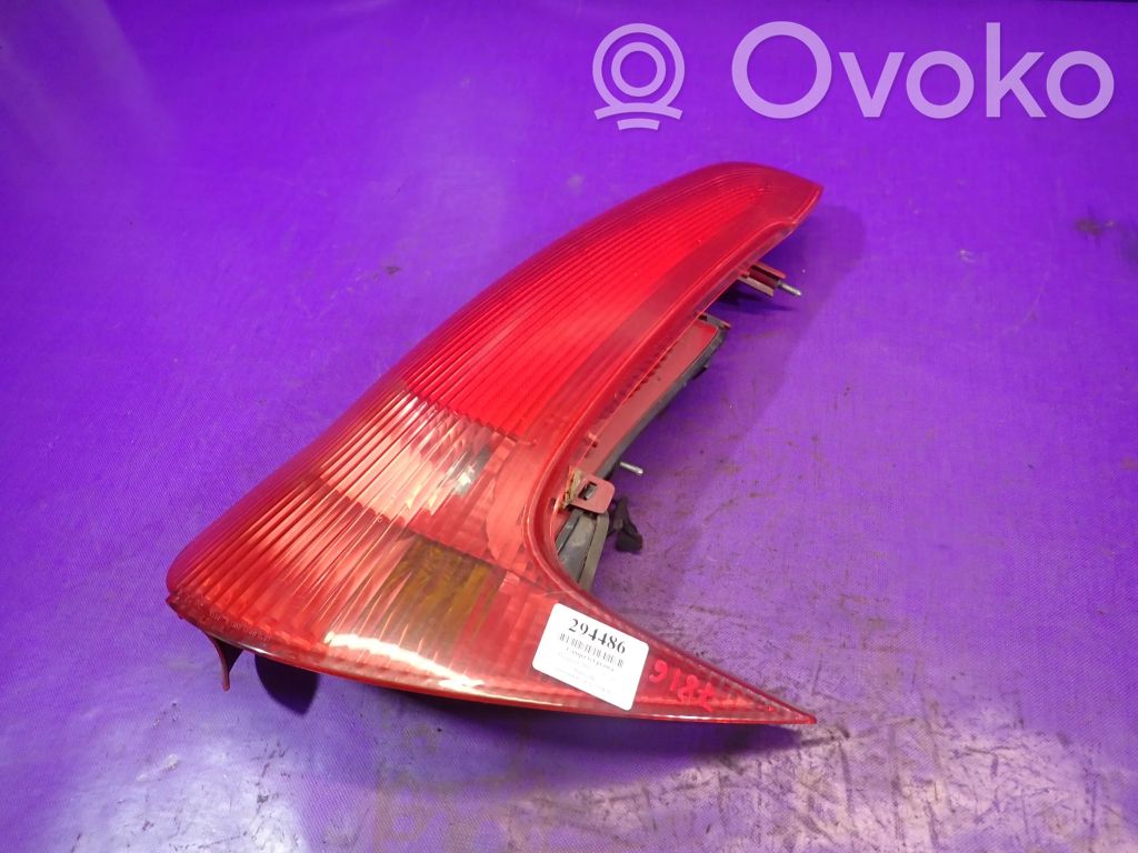 Peugeot 206 Galinis žibintas kėbule 