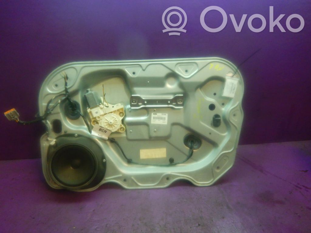 Elektryczny podnośnik szyby drzwi przednich   984700117,984700117