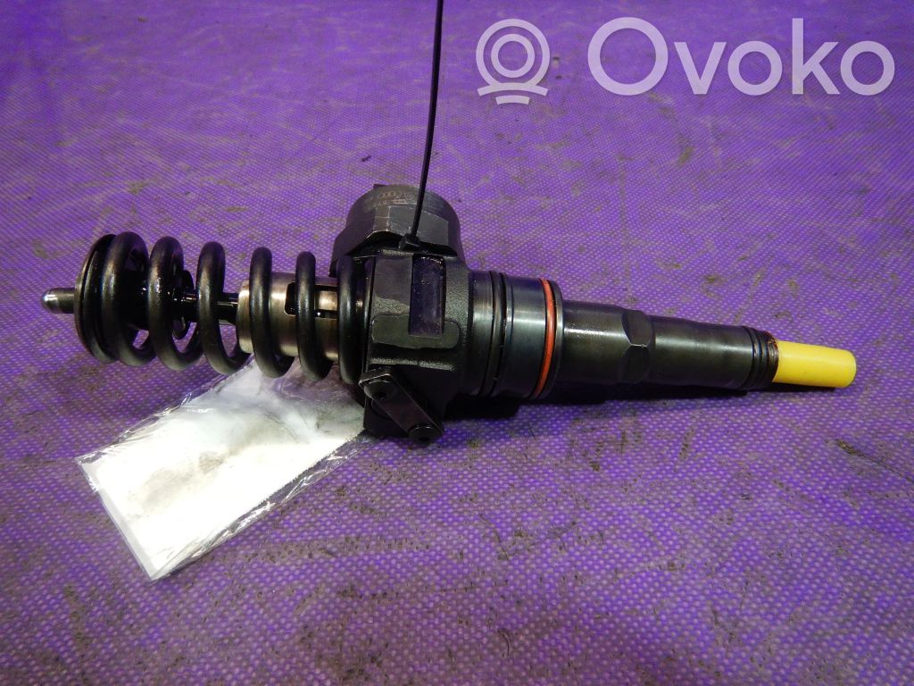 Volkswagen Polo III 6N 6N2 6NF Fuel injector 