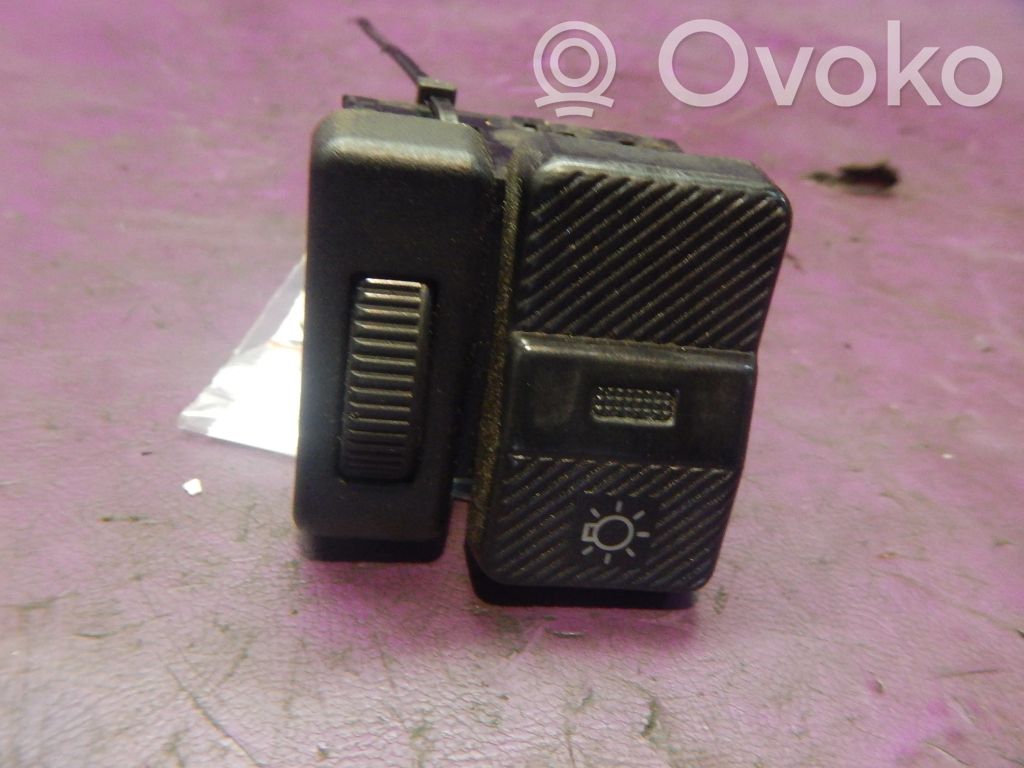 Volkswagen Polo II 86C 2F Interruptor de luz 
