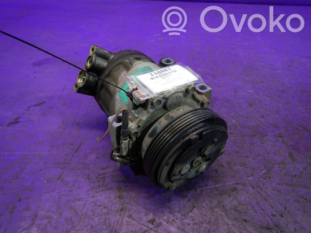 Renault Twingo I Air conditioning (A/C) compressor (pump) 
