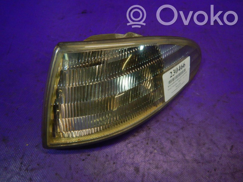 Ford Mondeo MK I Semnalizator față 