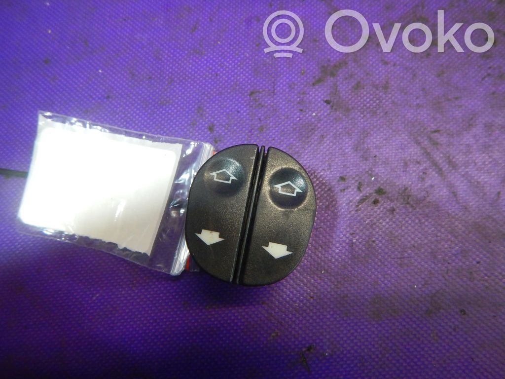 Interruptor de la ventanilla de ventilación   96FB14529BC,96FB14529BC