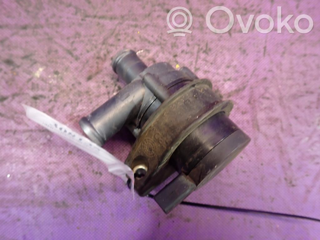 Volkswagen Tiguan Pompe de circulation d'eau 