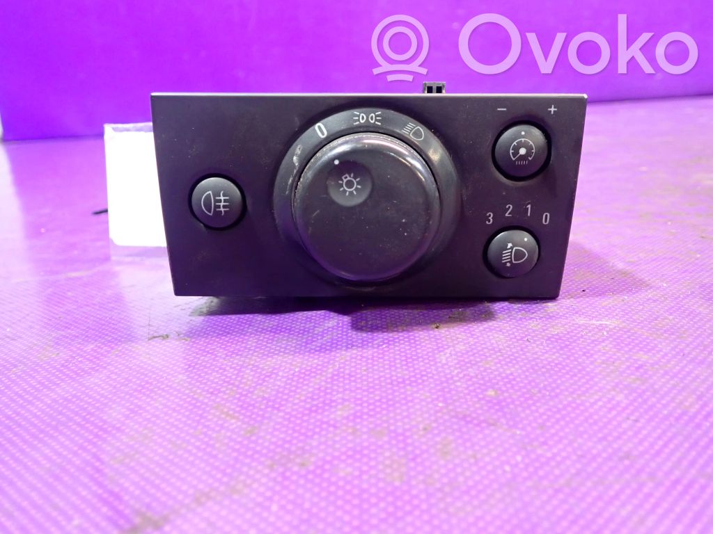 Opel Vectra C Light switch 