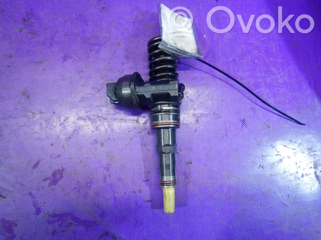 Inyector de combustible   038130073AQ,038130073AQ