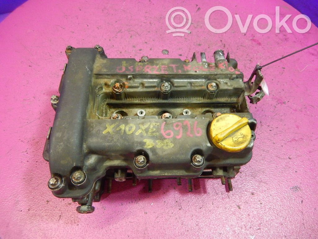 Opel Corsa B Engine head 