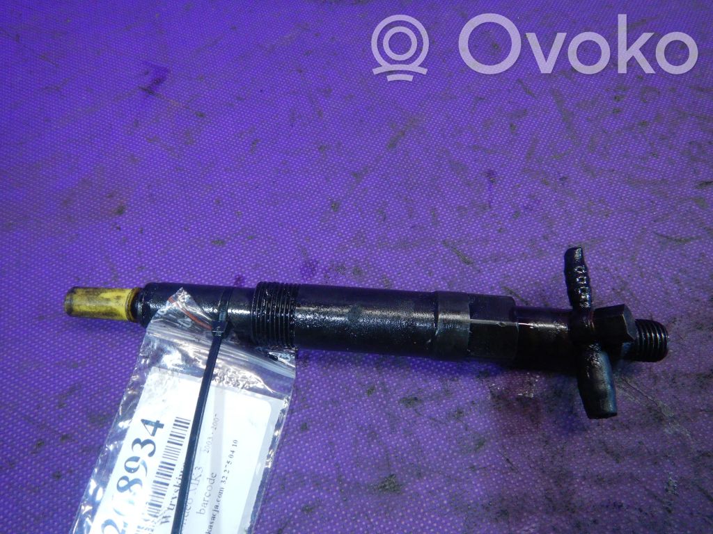 Ford Mondeo Mk III Fuel injector 