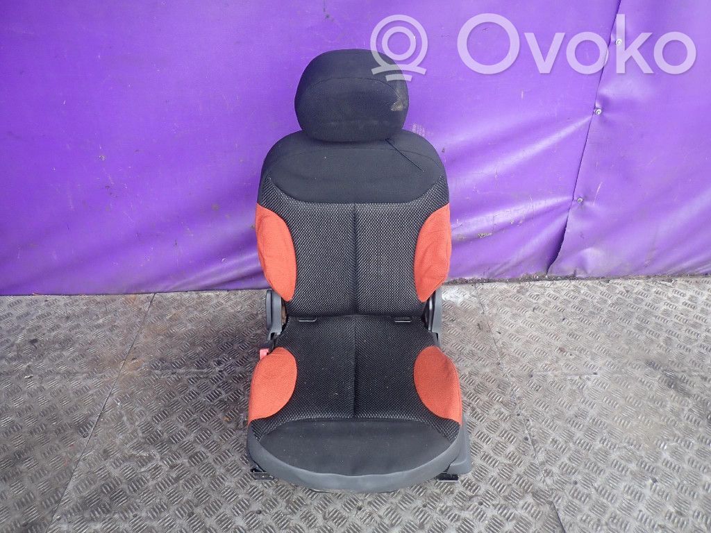 Asiento delantero del conductor