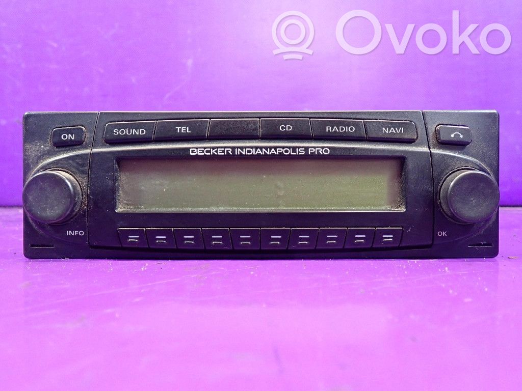 Honda CR-V Panel / Radioodtwarzacz CD/DVD/GPS 