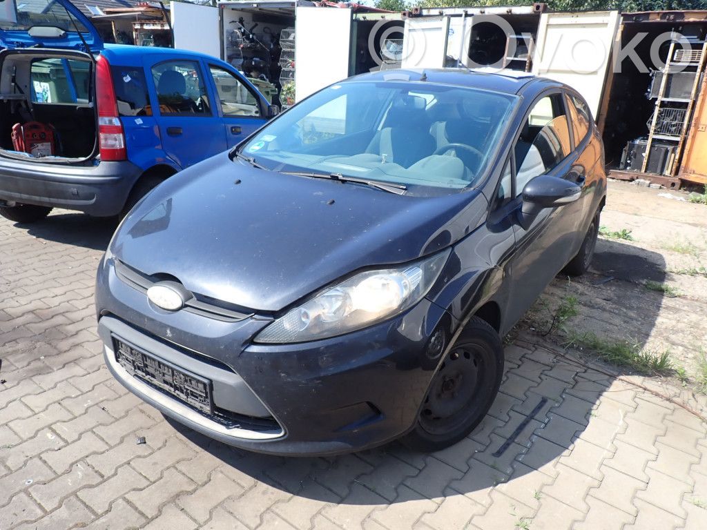 Ford Fiesta Capotă motor 