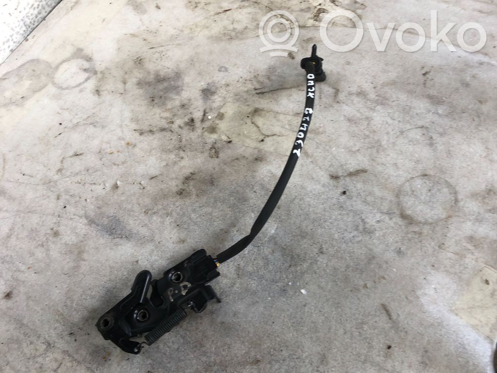 Volvo XC40 Zamek pokrywy przedniej / maski silnika 