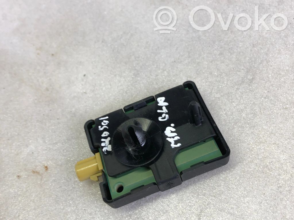Mercedes-Benz GLA H247 Antenos stiprintuvas 