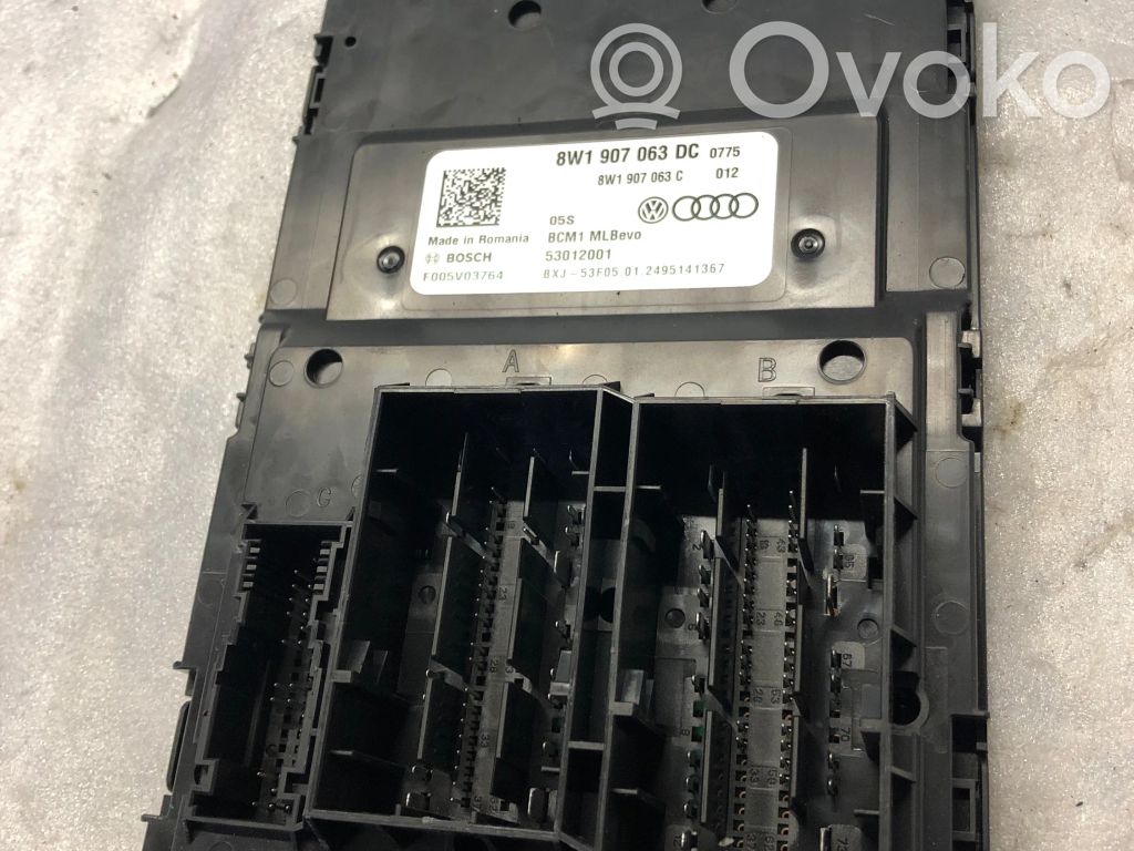 Audi A4 S4 B9 8W Comfort/convenience module 