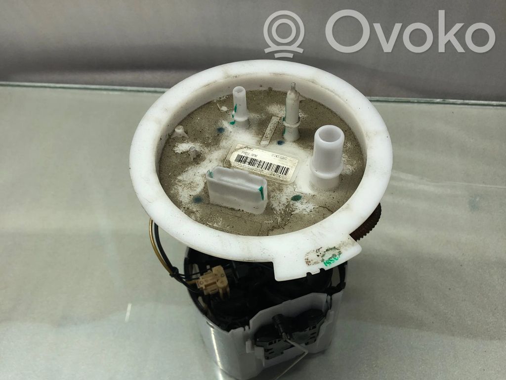 Volvo XC40 Bomba interna de combustible 