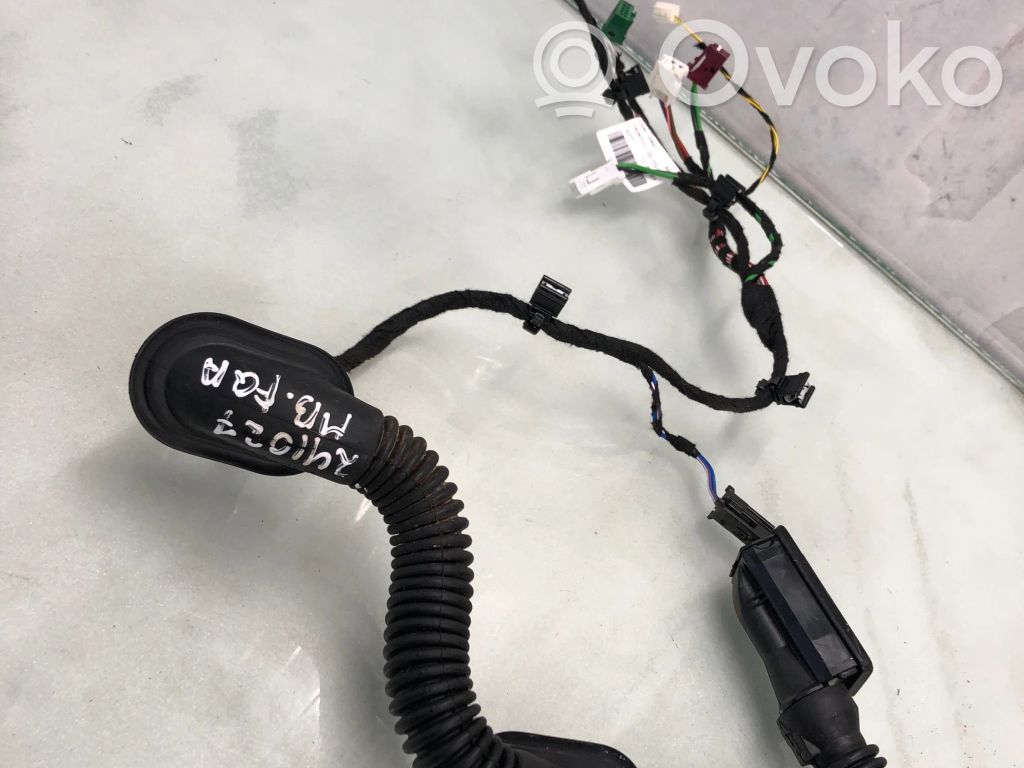 Mercedes-Benz EQA Cableado de puerta trasera 