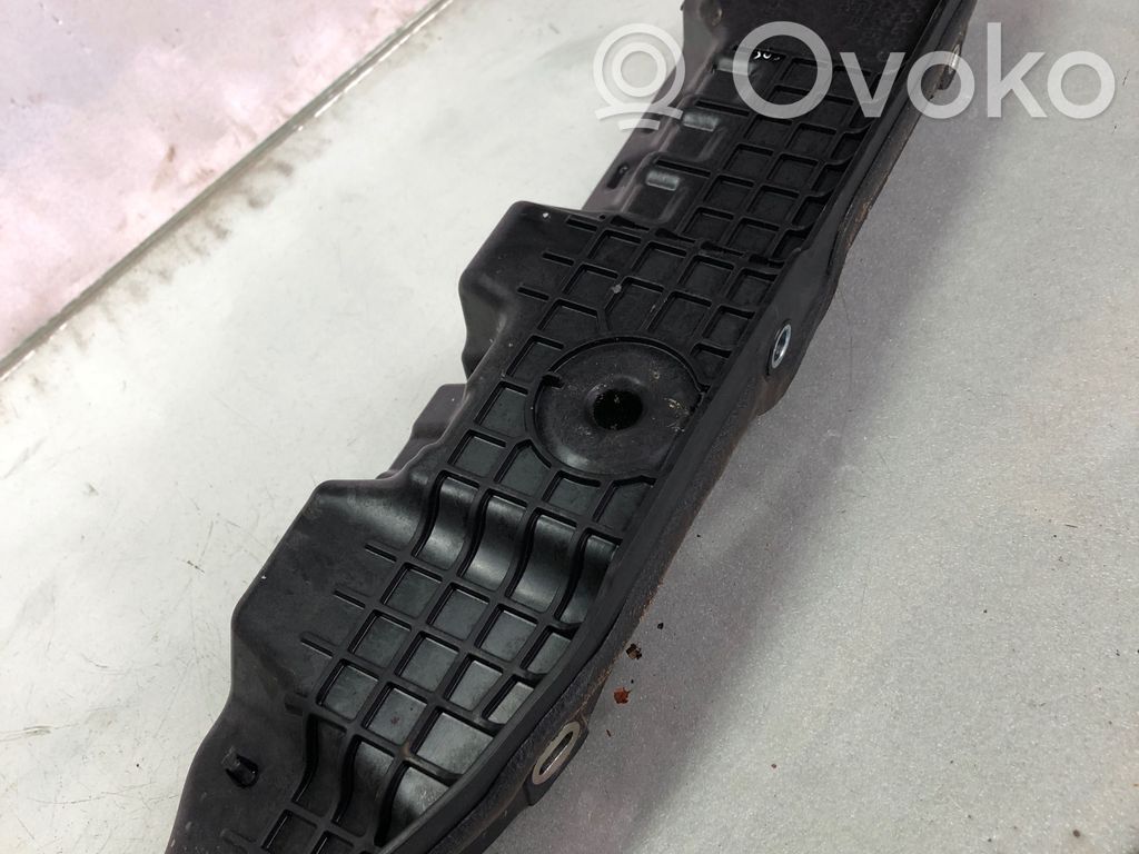 Volvo XC60 Inne części komory silnika 