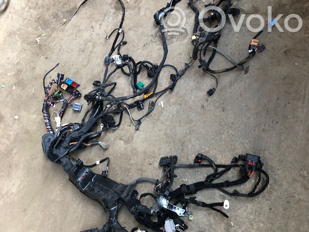 Volkswagen PASSAT B9 Cablaj motor 